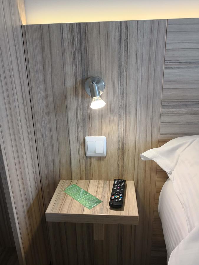 Best Hotel Bordeaux Sud Villenave-dʼOrnon Exteriör bild